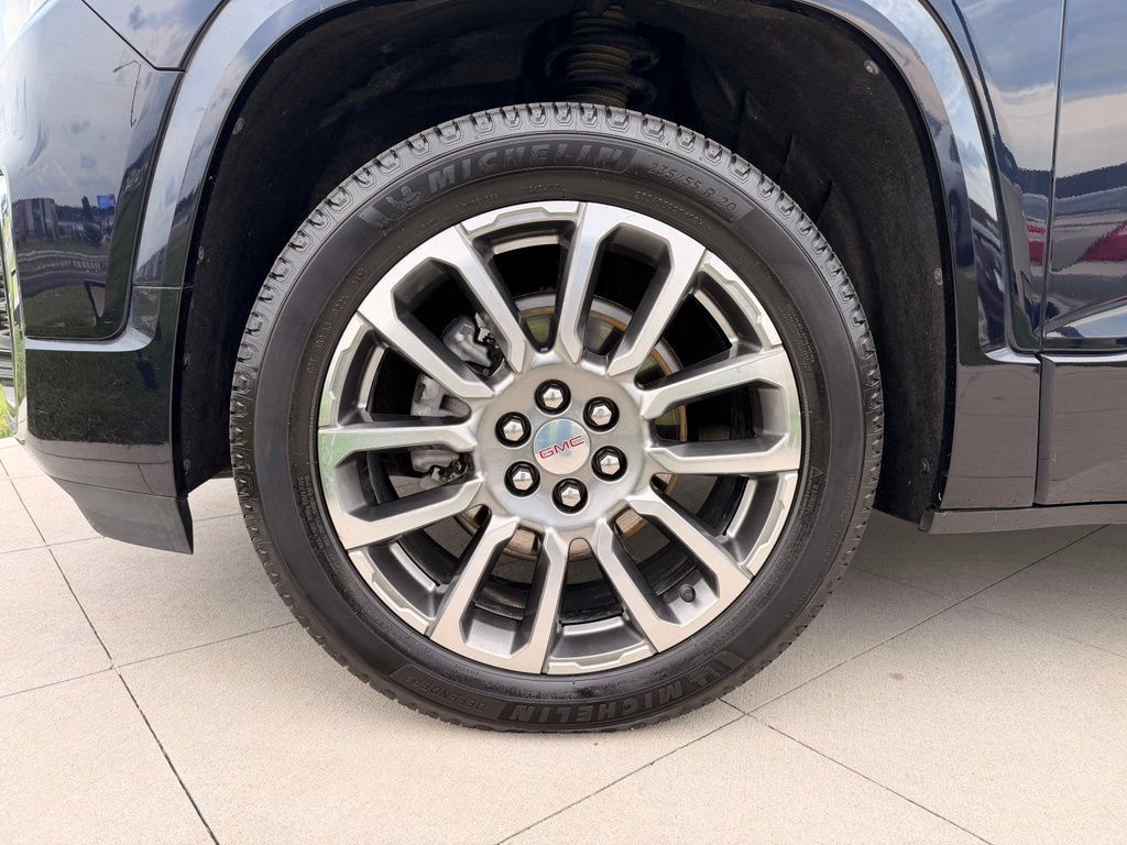 Used 2021 GMC Acadia Denali w/ Denali Technology Package FWD image 13