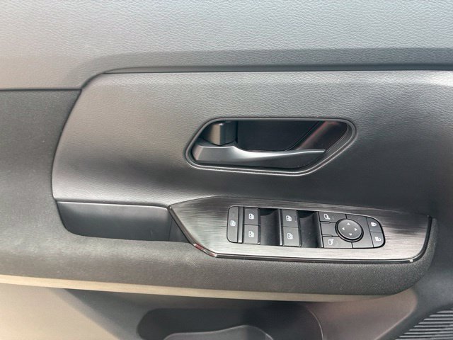 Used 2026 Nissan Kicks S FWD image 20