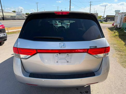 Used 2014 Honda Odyssey Touring Elite image 5