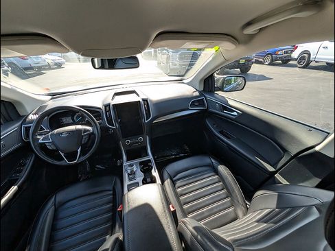 Used 2024 Ford Edge SEL AWD/4WD image 16