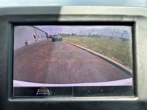 Used 2023 Chevrolet Equinox LS w/ LS Convenience Package FWD image 24