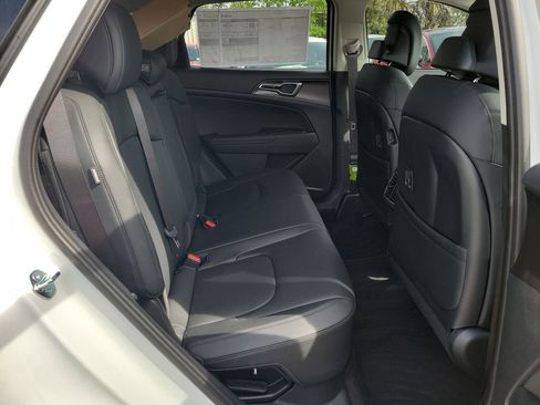 New 2026 Kia Sportage AWD Hybrid image 12