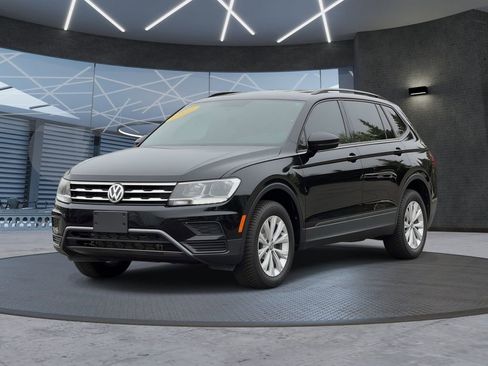 Used 2020 Volkswagen Tiguan S FWD image 2