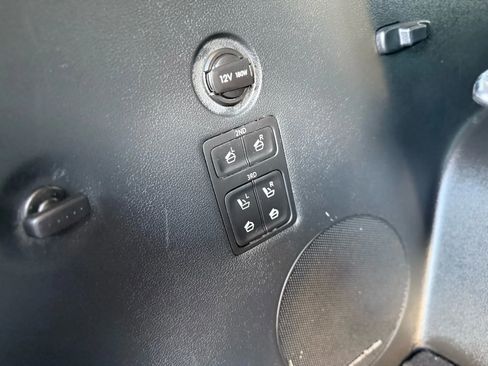 Used 2024 Hyundai Palisade Limited image 19