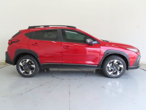 New 2026 Subaru Crosstrek 2.5i Limited image 2