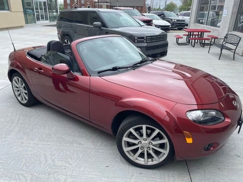 Used 2008 MAZDA MX-5 Miata Touring w/ Suspension Pkg RWD image 6