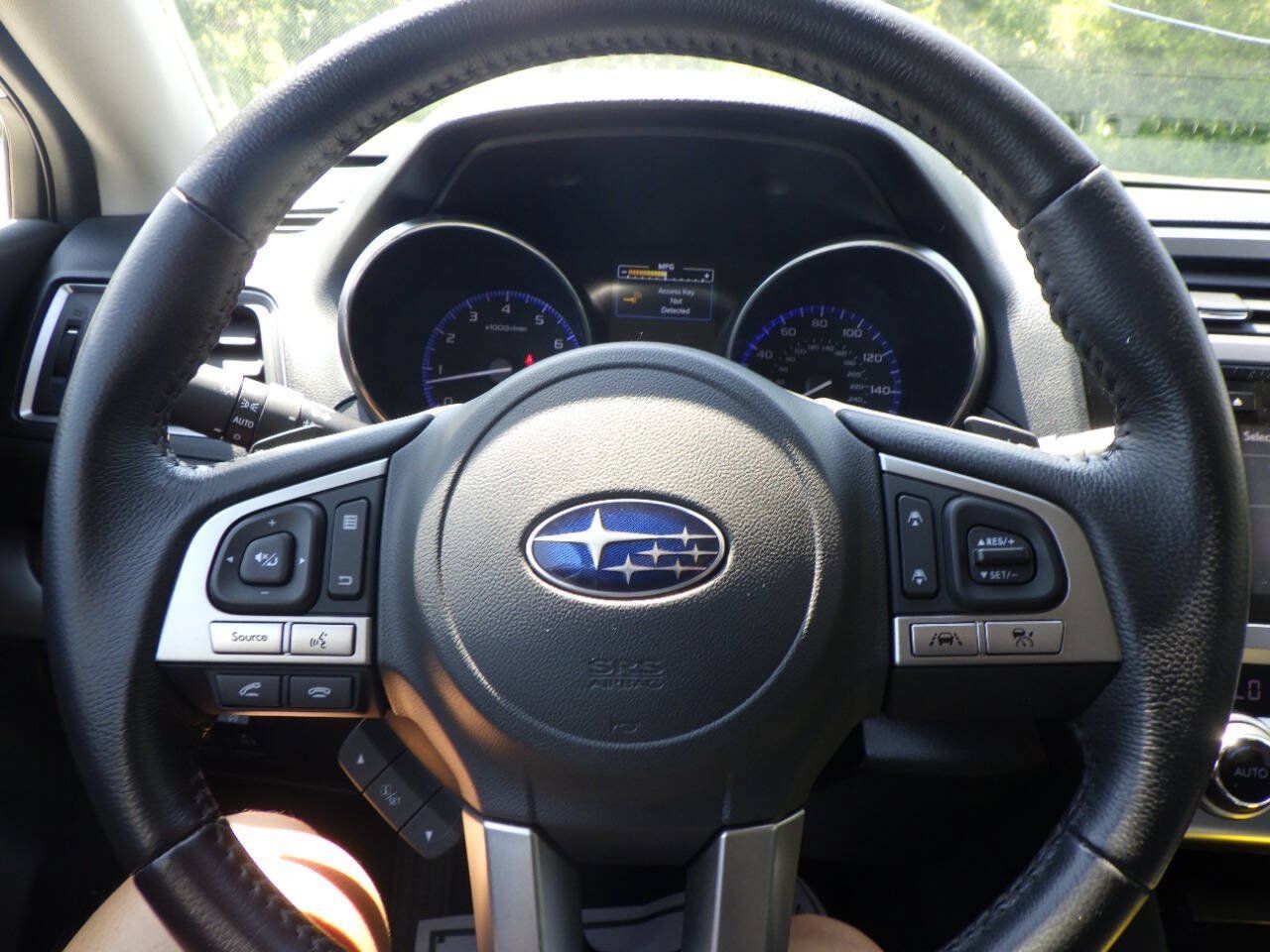 Used 2017 Subaru Outback 3.6R Limited AWD/4WD image 24