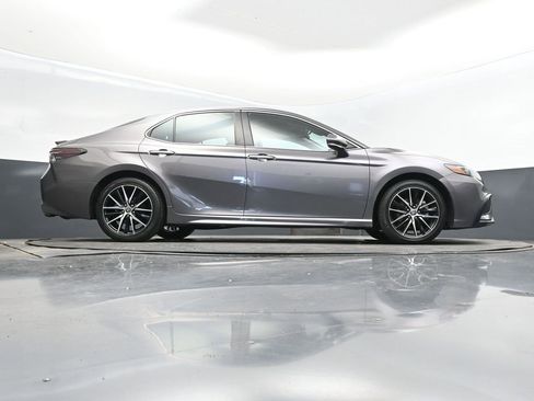 Used 2023 Toyota Camry SE image 44