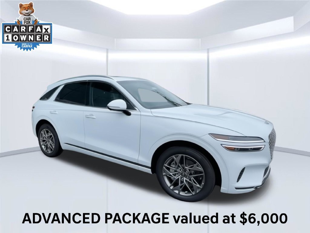 Used 2025 Genesis GV70 2.5T w/ Advanced Package AWD/4WD image 3