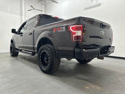 Used 2018 Ford F150 XLT w/ Equipment Group 302A Luxury AWD/4WD image 15
