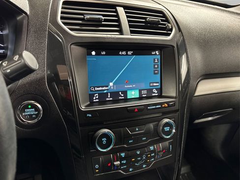 Used 2017 Ford Explorer XLT w/ Equipment Group 202A image 32