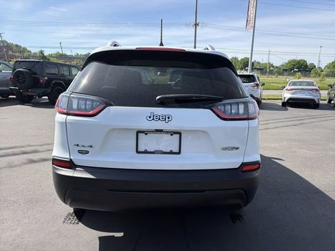 Used 2021 Jeep Cherokee Latitude Plus AWD/4WD image 4