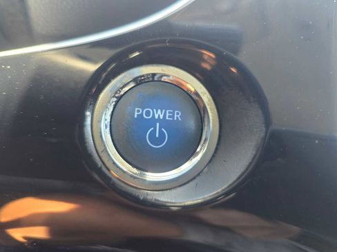 Used 2017 Toyota Prius Four Touring w/ Premium Convenience Package FWD image 27
