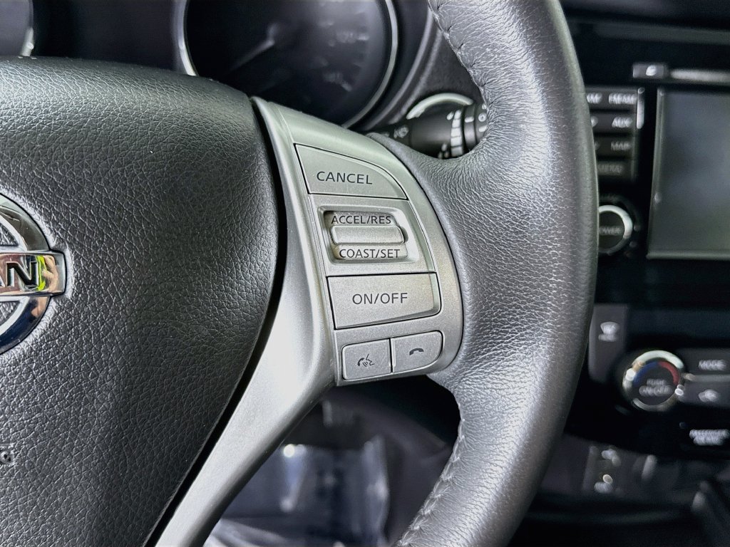 Used 2014 Nissan Rogue SL AWD/4WD image 23