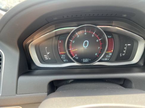 Used 2015 Volvo XC60 3.2 Platinum AWD/4WD image 16