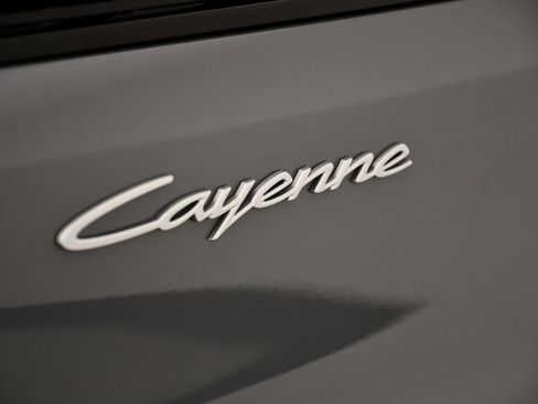 Certified 2026 Porsche Cayenne Coupe AWD/4WD image 11
