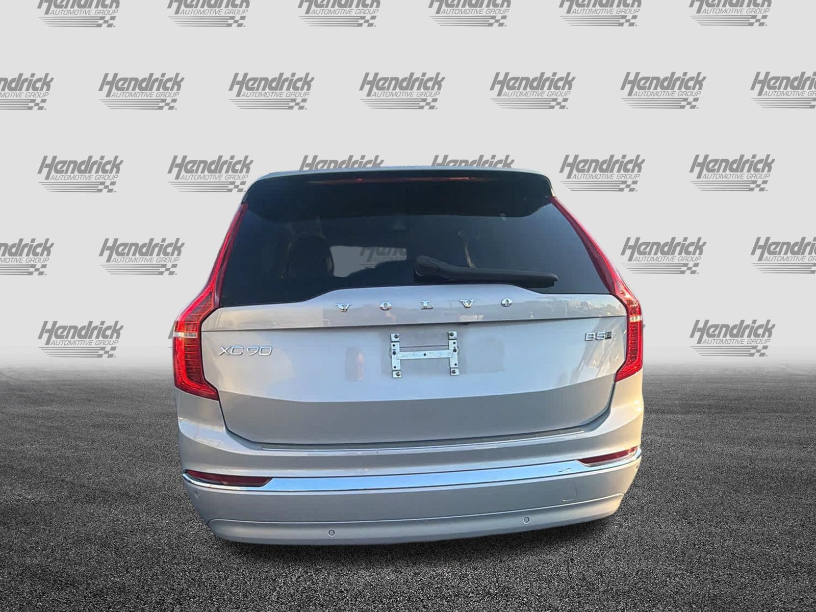 Used 2024 Volvo XC90 B5 Plus w/ Protection Package Premier AWD/4WD image 11