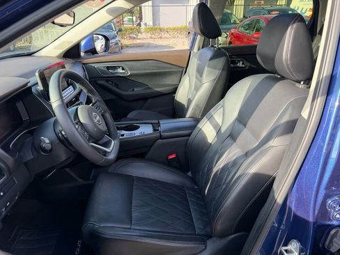 Certified 2023 Nissan Rogue Platinum FWD image 10