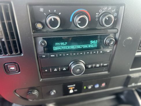 Used 2023 GMC Savana 2500 REGULAR VAN 3D w/ Driver Convenience Package image 16