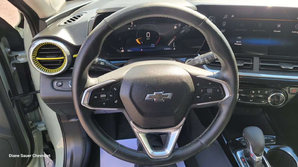 Used 2024 Chevrolet Trax ACTIV w/ Driver Confidence Package FWD image 20