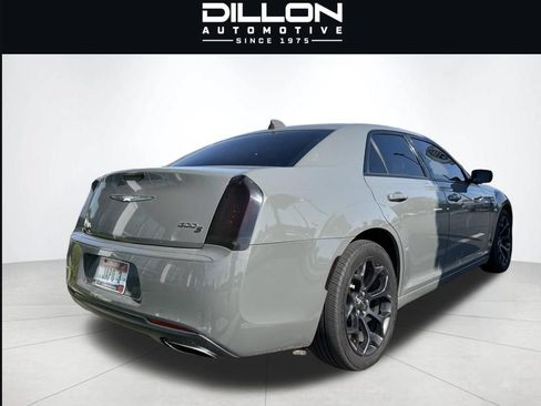 Used 2019 Chrysler 300 S RWD image 3