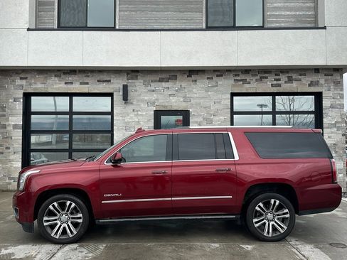 Used 2017 GMC Yukon XL Denali w/ Open Road Package image 6
