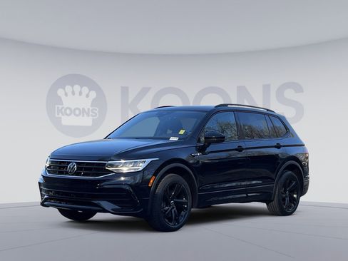 Used 2023 Volkswagen Tiguan SE R-Line AWD/4WD image 1