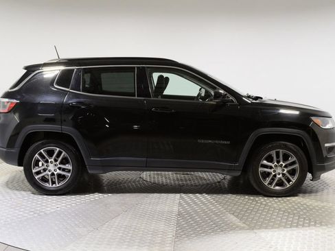 Used 2020 Jeep Compass Latitude FWD image 8