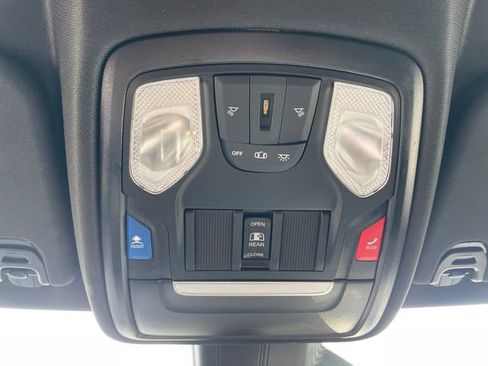 Used 2025 RAM 1500 Big Horn AWD/4WD image 22