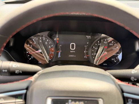 Used 2026 Jeep Compass Trailhawk AWD/4WD image 27