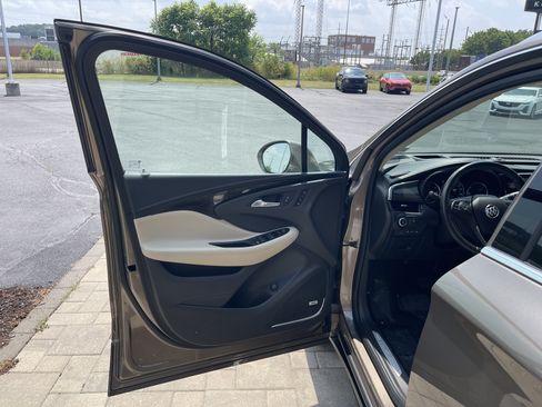 Used 2019 Buick Envision Premium w/ Driver Confidence Package AWD/4WD image 16