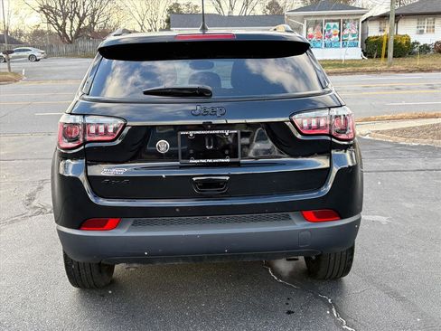 Used 2023 Jeep Compass Altitude image 5