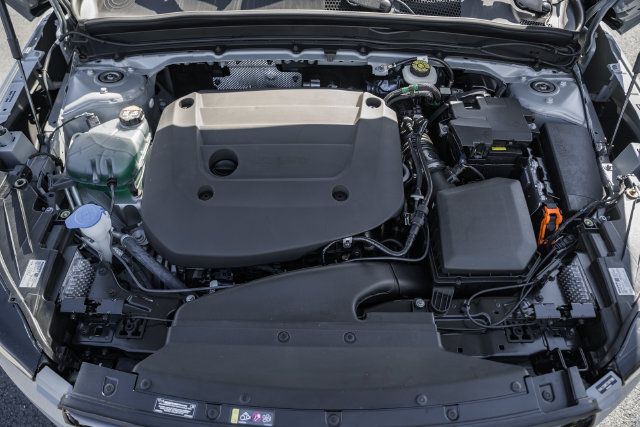New 2026 Volvo XC40 B5 Ultra w/ Protection Package Premier AWD/4WD image 21