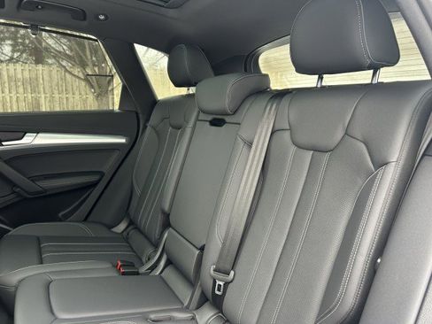 Certified 2025 Audi Q5 2.0T Premium Plus w/ Premium Plus Package image 22