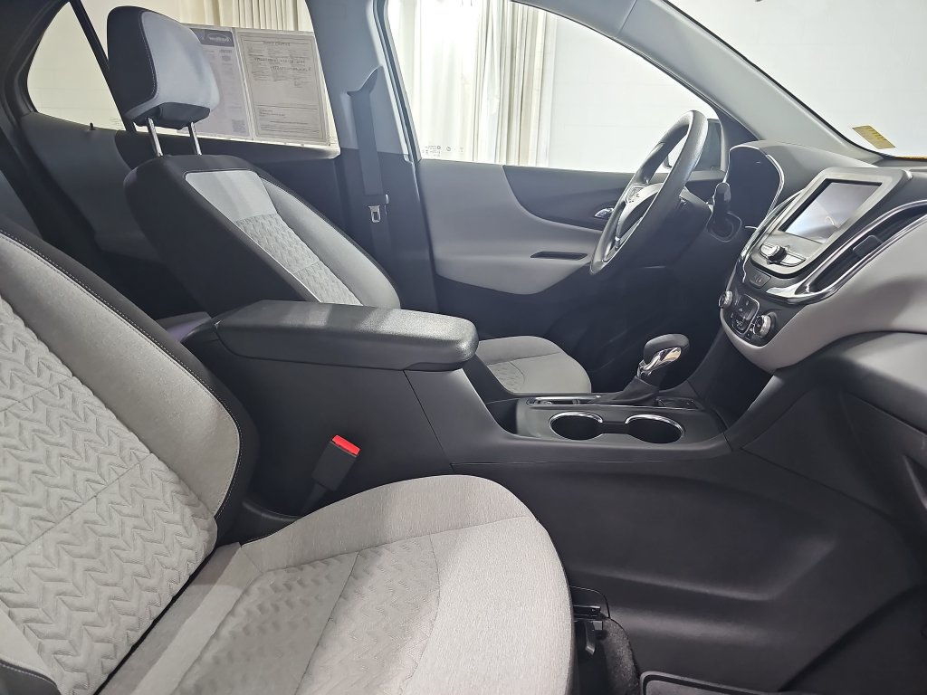 Certified 2024 Chevrolet Equinox LS w/ LS Convenience Package AWD/4WD image 13