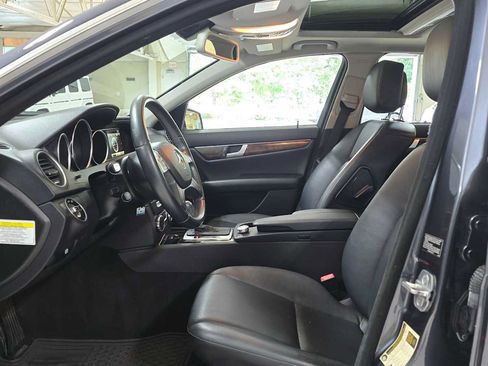 Used 2013 Mercedes-Benz C 300 4MATIC Sedan image 20