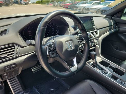 Used 2019 Honda Accord Sport image 17