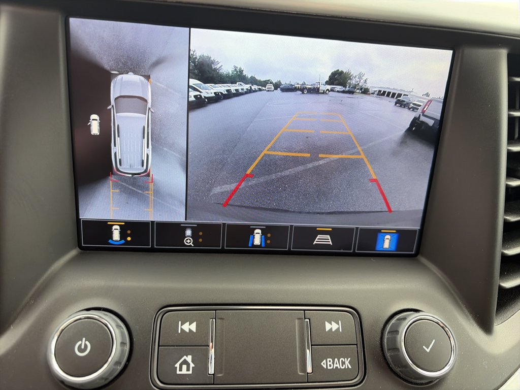 Used 2023 GMC Acadia SLT w/ Technology Package FWD image 25