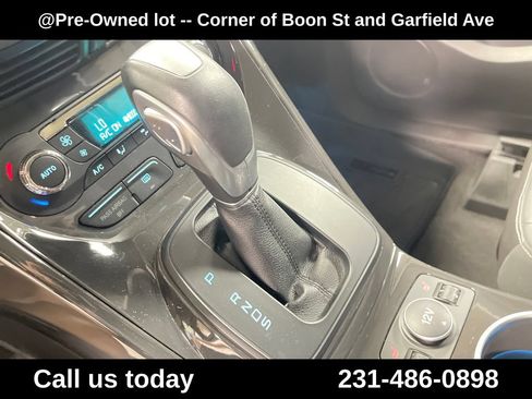 Used 2014 Ford Escape Titanium w/ Equipment Group 401A AWD/4WD image 22