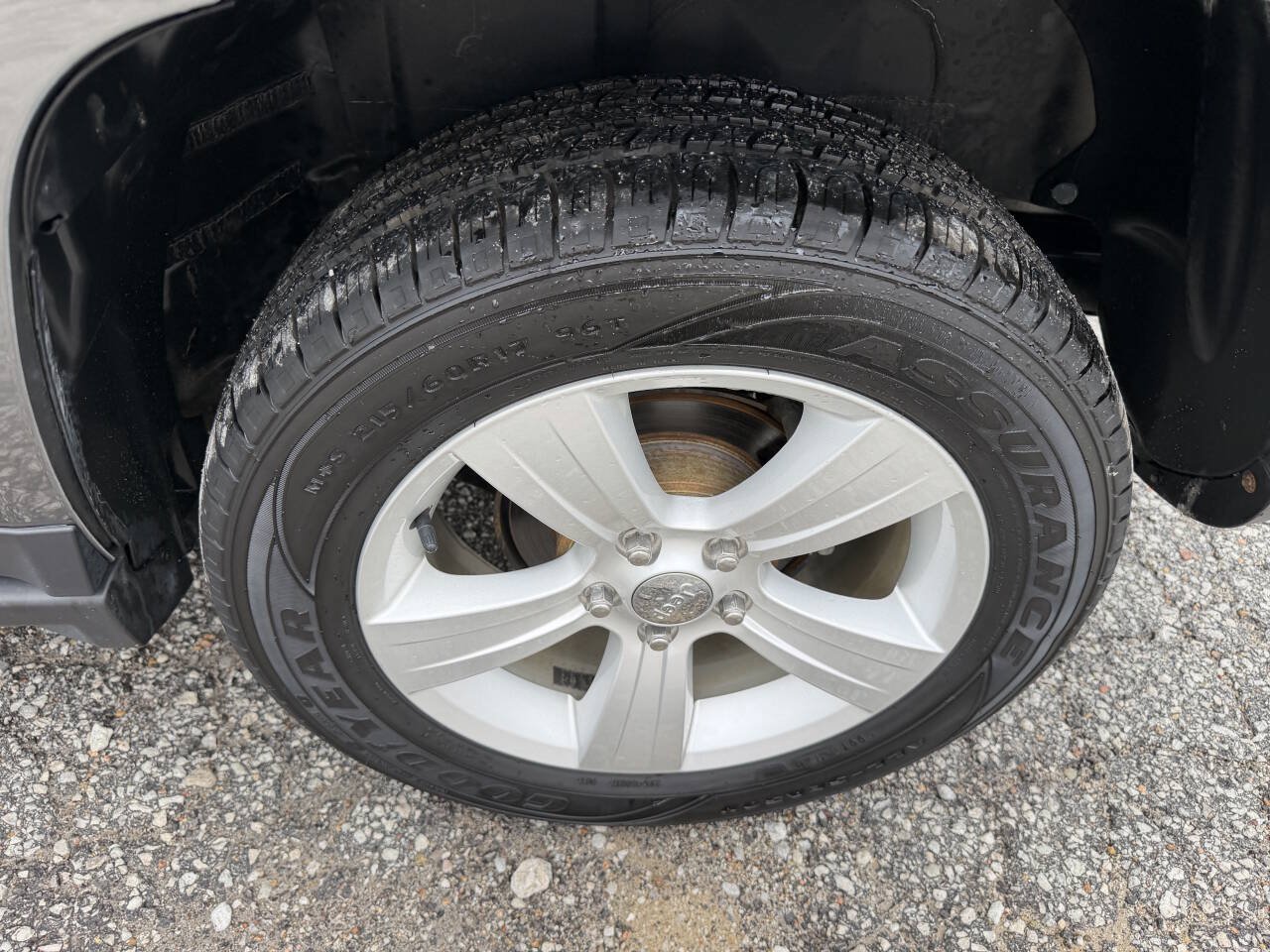 Used 2014 Jeep Compass Latitude AWD/4WD image 9