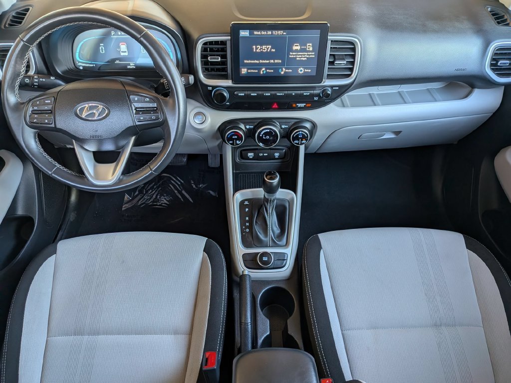 Used 2025 Hyundai Venue SEL FWD image 24
