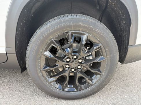 New 2026 Chevrolet TrailBlazer LT w/ Convenience Package FWD image 20