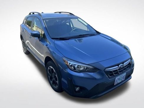 Used 2021 Subaru Crosstrek 2.0i Premium w/ Moonroof Package AWD/4WD image 2