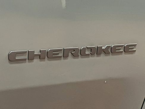 New 2026 Jeep Cherokee Limited AWD/4WD image 26