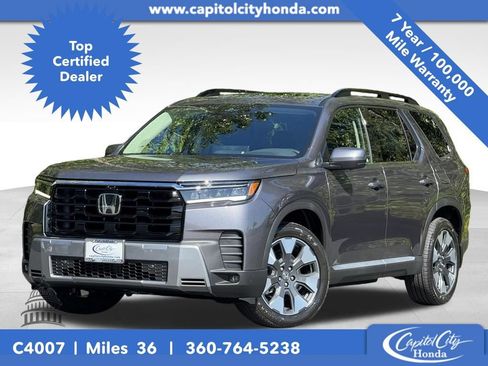 Certified 2026 Honda Pilot Touring image 1