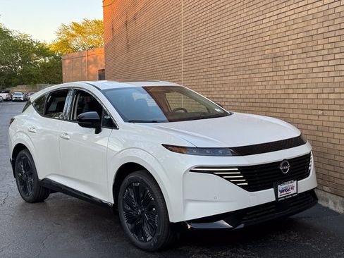 New 2026 Nissan Murano Platinum w/ Cargo Package AWD/4WD image 2