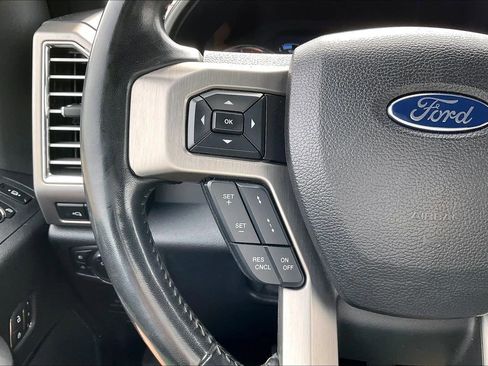 Used 2017 Ford F250 Platinum w/ Platinum Ultimate Package AWD/4WD image 17