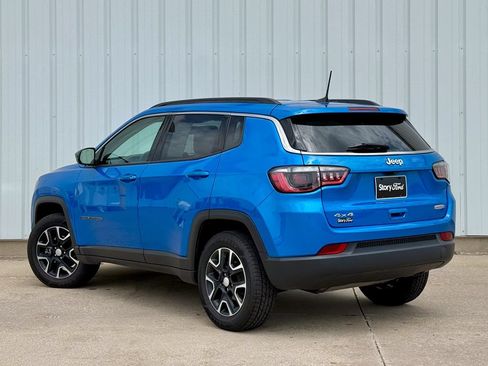 Used 2022 Jeep Compass Latitude w/ Convenience Group AWD/4WD image 4