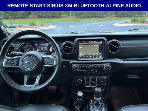 Used 2023 Jeep Wrangler Unlimited Sahara AWD/4WD image 16