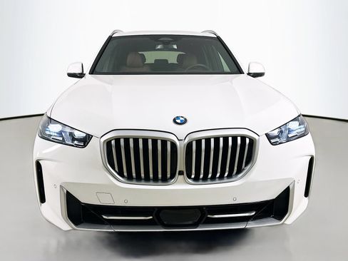 New 2026 BMW X5 xDrive40i w/ Executive Package AWD/4WD image 2